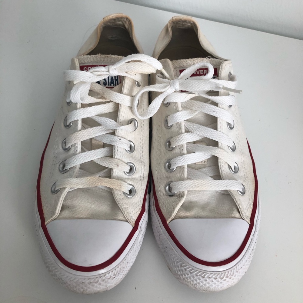 Converse White Low Top Lace Up Sneakers